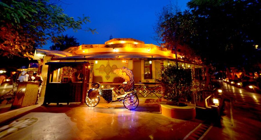 Jaipur: Chokhi Dhani Local Village Experience - Comfort and Small-Group Size: Why Up to 9 People Changes Everything