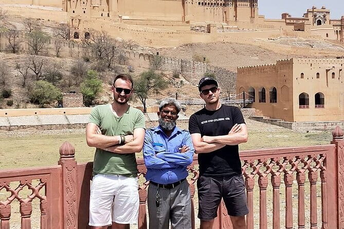Jaipur City Full Day Visit and Sightseeing Private Tour - Stop 2: Jal Mahal on Man Sagar Lake, and what to notice in 30 minutes