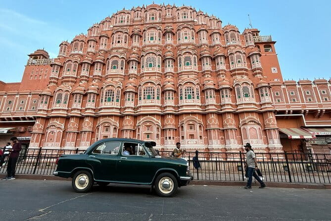 Jaipur City Heritage and Architecture Tour - Hawa Mahal: The Street-Level View That Feels Like a Stage