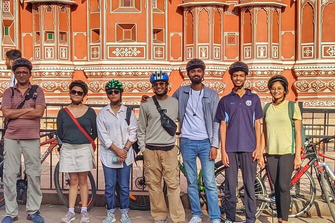 Jaipur City Heritage on wheels - Shops and Street Culture: Why the Stops Matter