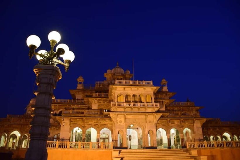 Jaipur: City Night Tour with Patrika Gate & Masala Chowk Tea - Pink City Photo Stop: Getting Oriented Fast