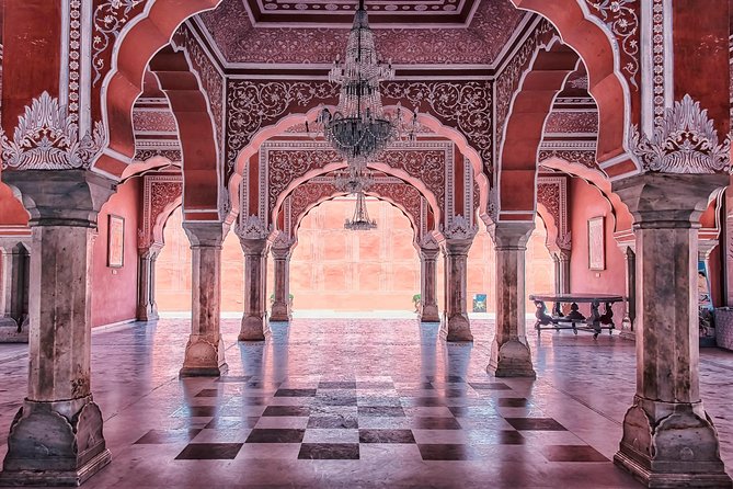 Jaipur City Palace, Hawa Mahal & Jantar Mantar Private Tour - Jantar Mantar: 19 Astronomical Instruments and the Stone Sundial