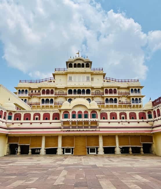 Jaipur: City Tour Full-Day Sightseeing with Guide - Jal Mahal on Man Sagar Lake: quick stop, real payoff