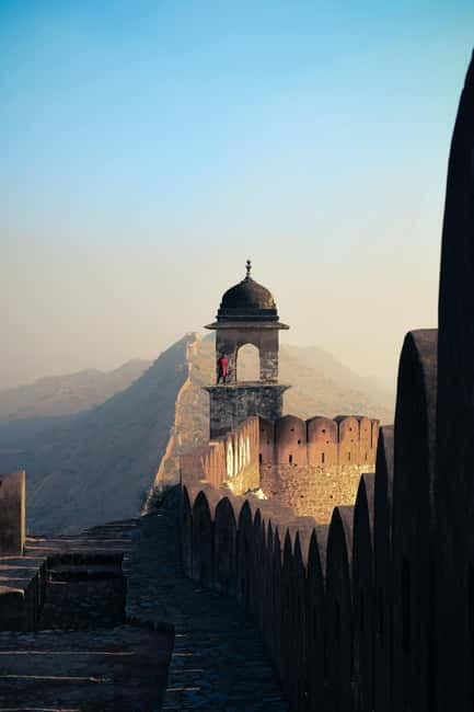Jaipur: Evening City Tour In Open Jeep - Who should book this Jaipur night jeep tour