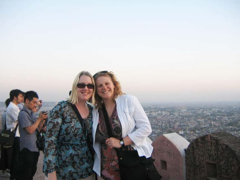 Jaipur: Explore Amber, Jaigarh & Nahargarh Fort with Sunset - Amber Fort walkthrough: where the mirror palace magic lives