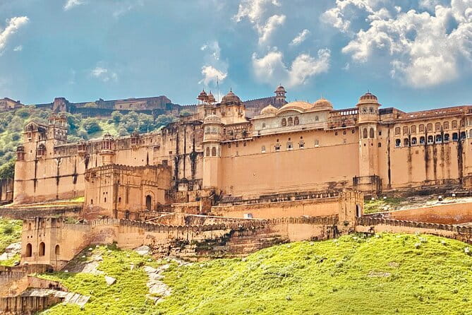Jaipur Full Day Attractions Tour by AC Car with Local Guide - Key things I’d notice right away