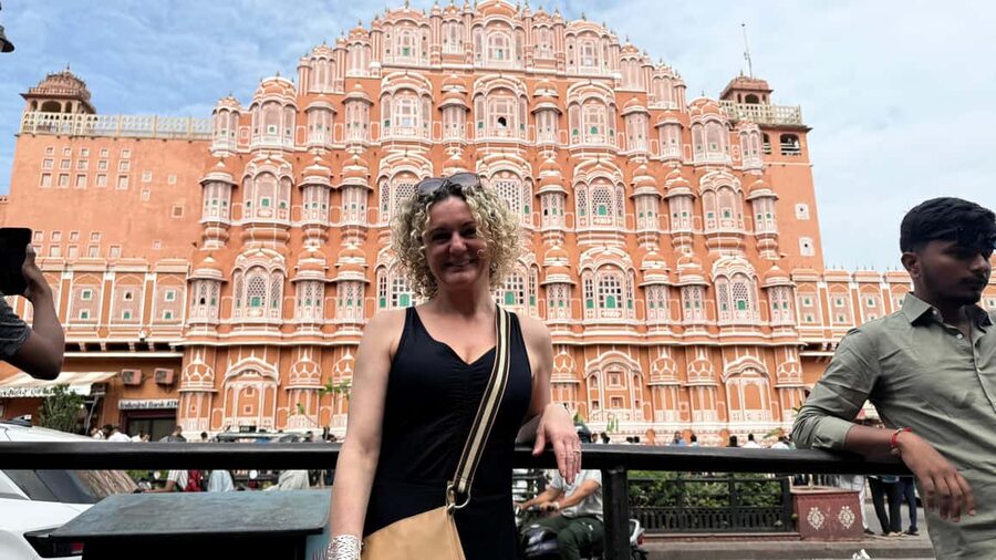 Jaipur: Full Day City Highlights Tour with Tour Guide - Amber Fort: where the day turns into a story