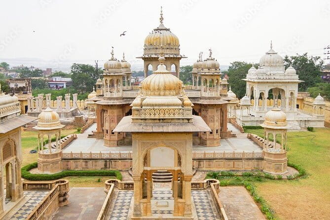 Jaipur Full Day Heritage of Pink City Tour By Tuk Tuk With Chai - The 8:30 am start, and how to handle a long but doable day