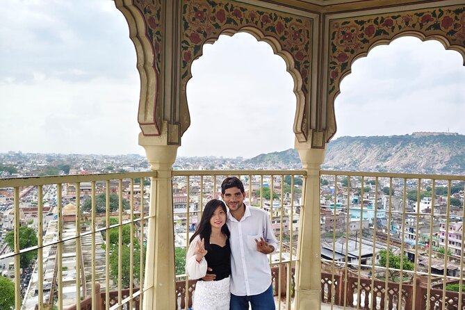 Jaipur Full-Day Motorbike Tour for Solo Female Travelers - Jawahar Kala Kendra: art, geometry, and a coffee moment