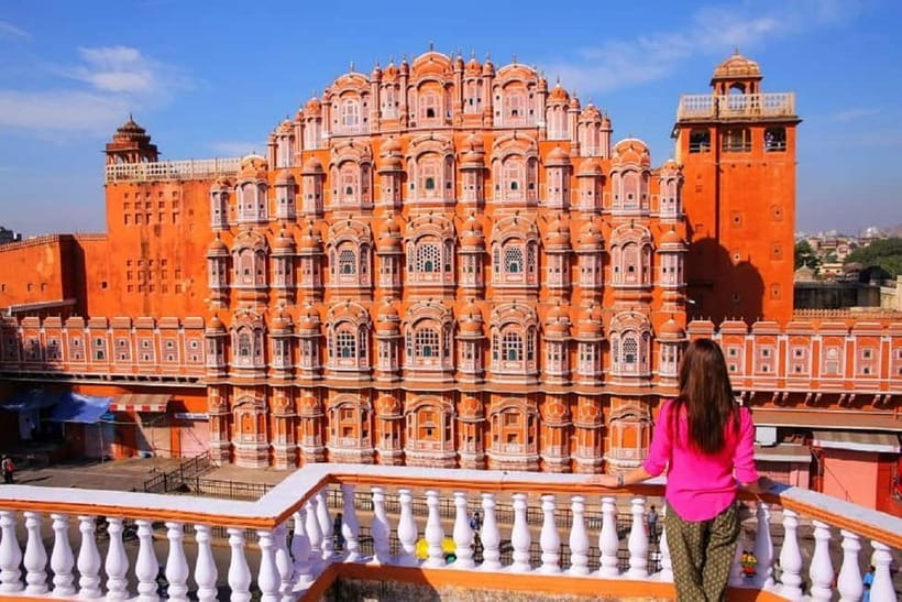 Jaipur: Full-Day Private Sightseeing Tour by Tuk Tuk - Getting picked up, then beating Jaipur traffic with a tuk tuk