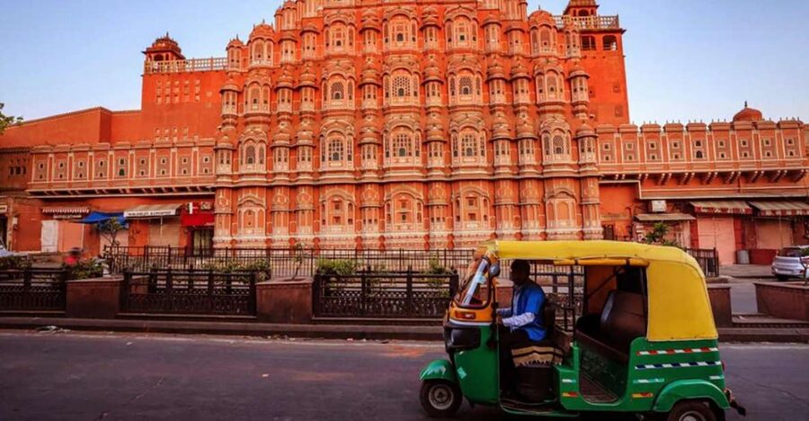 Jaipur: Full-Day Private Sightseeing Tour by Tuk Tuk - City Palace: the seat of power and a three-style architectural mix