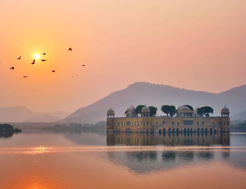 Jaipur: Full Day Sightseeing Tour By Car & Local Tour Guide - Who this tour suits, and how to prepare for comfort