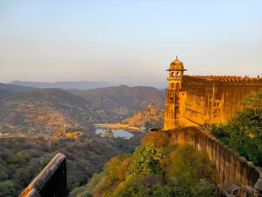 Jaipur: Full or Half-Day City Sightseeing Guided Tour - Pickup, meeting point, and how the day starts