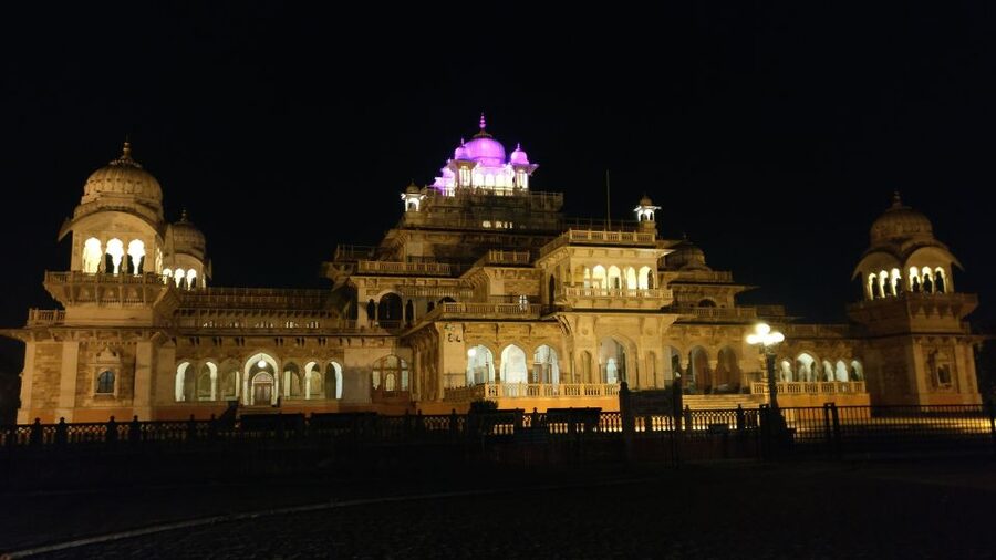 Jaipur: Guided Evening Walking Tour with a Local - Why Jaipur Feels Different on Foot at Night