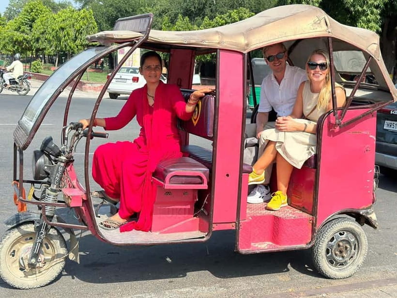 Jaipur Half-Day City Tour By E-Rickshaw with Female Driver - Why a female-driven e-rickshaw tour changes the feel of Jaipur