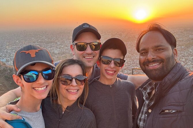 Jaipur Half-Day Evening Tour with Sunset and Dinner - Key points that make this Jaipur evening tour worth it