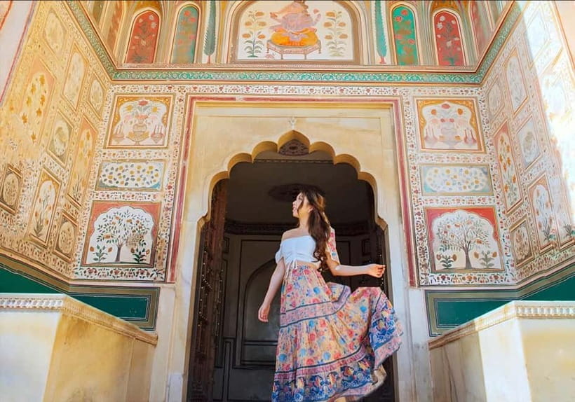 Jaipur: Half-Day Guided Sightseeing Tour with Flower Market - Hawa Mahal: a fast stop with big payoff