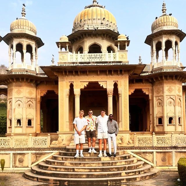 Jaipur: Half-Day Guided Sightseeing Tour with Flower Market - Gaitor Ki Chhatriyan: a quieter, more meaningful stop
