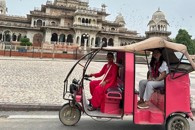 Jaipur Half-Day Heritage Tour by Women-Driven E-Rickshaw - Jal Mahal quick stop, a breather between major sites