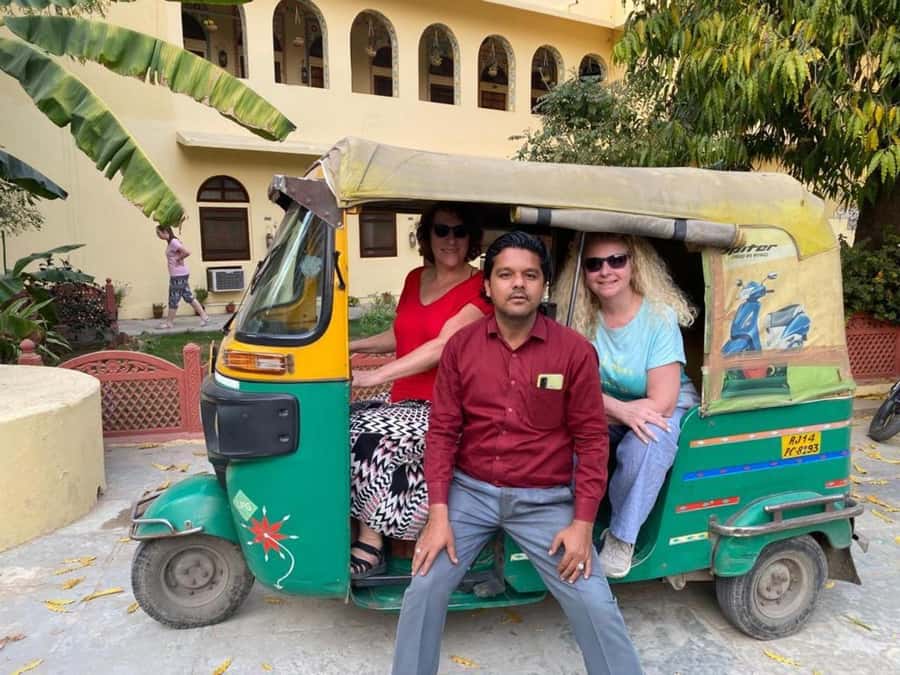 Jaipur: Half-Day or Full-Day Tour with Flower Market - Flower Market at 7:00 AM, where Jaipur smells like Jaipur