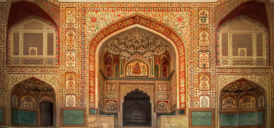 Jaipur: Half-Day or Full-Day Tour with Flower Market - Jantar Mantar across from the palace, astronomy in stone