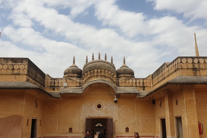 Jaipur: Half day tour of Amer Fort & Nahargarh Fort by Car - A tight 4-hour plan for Amer Fort and Nahargarh Fort