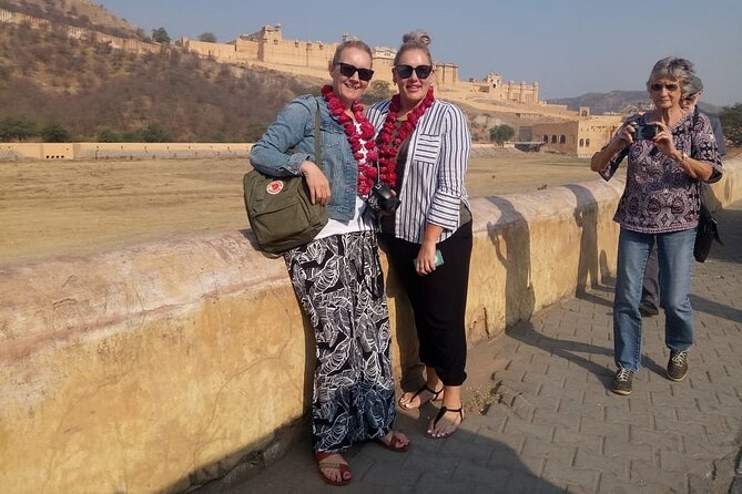 Jaipur Half-Day Tour with Flower Market and Block Printing - Cab comfort and timing: making the most of a 5-hour plan