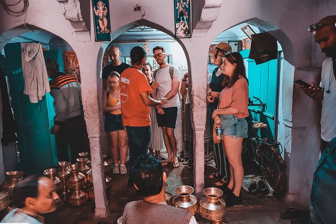 Jaipur Heritage Walking Tour - Stop 6: Govind Devji Temple and the chai Q&A finish