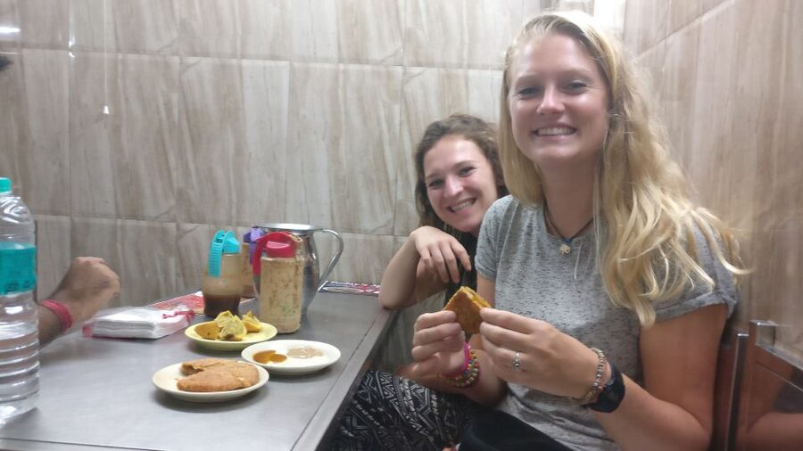 Jaipur: History Street Food Tour with Local Guide - How the guides steer the experience: Hemant, Rohit, Yash, and more
