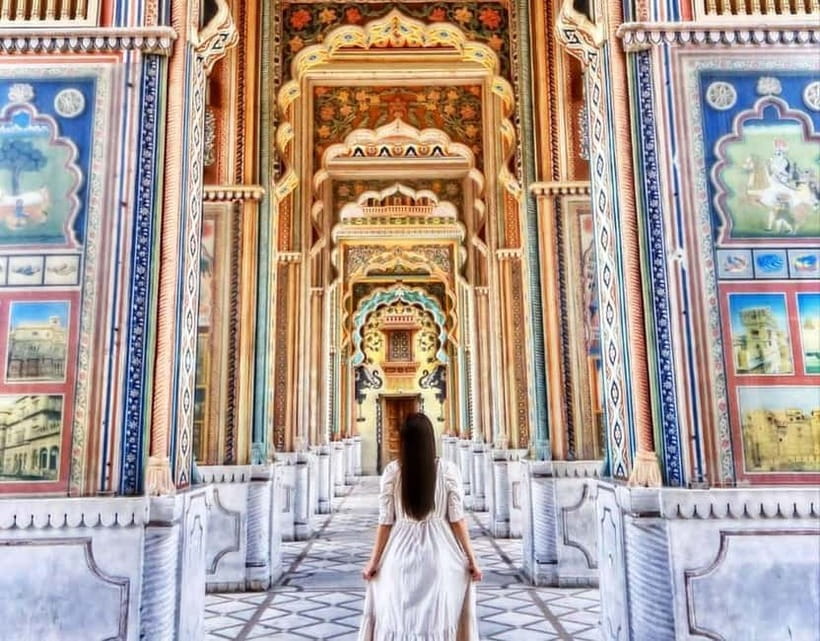 Jaipur: Instagram Photo Experience with a Guide - Hawa Mahal and the City Palace complex: turning famous façades into real photos