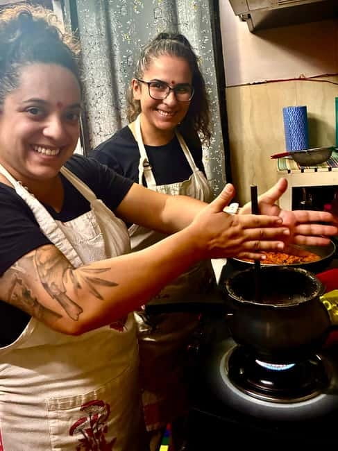 Jaipur: Interactive Cooking Class with a Local Family - Welcome drink and spice primer, the part you’ll actually use later