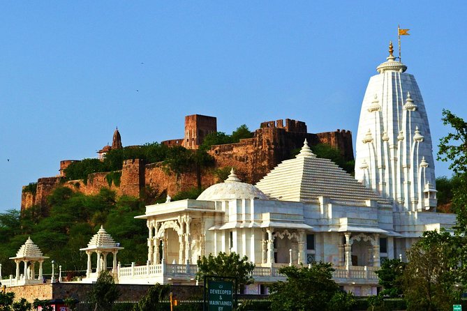 Jaipur Jodhpur Udaipur in 06 Days - Day 2 in Jaipur: Amer Fort, City Palace, Jantar Mantar, Hawa Mahal, More