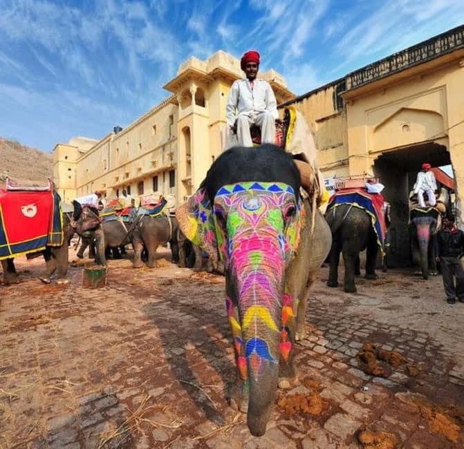 Jaipur : Night Heritage Walk & Street Food Tasting in Jaipur - Choti Chaupar, the smaller square that rounds out the picture