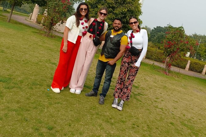 Jaipur Night Tour with Scenic Sunset at Monkey Temple - Stop 3: Galta Ji and Monkey Temple Sunset Views