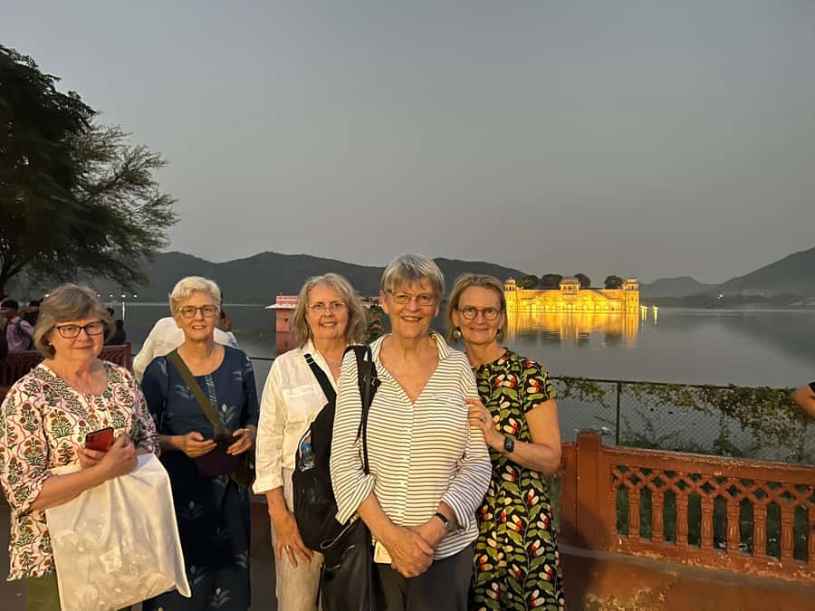 Jaipur: Night Tuk-Tuk Tour With Friendly Local Driver - Optional Dinner, Street Markets, and the Wedding Procession Moment