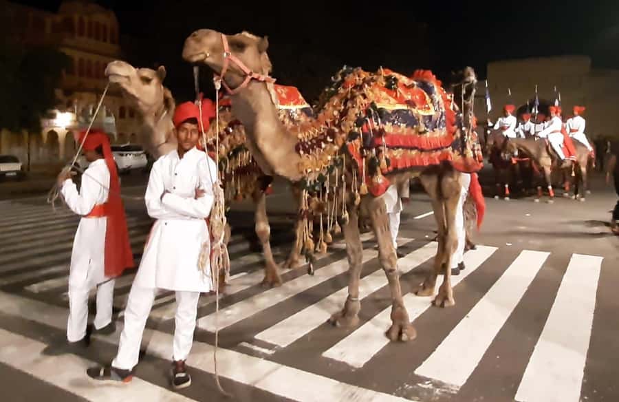 Jaipur: Night Tuk-Tuk Tour With Friendly Local Driver - The Included Ice Cream Parlour Stop That Feels Like a Local Treat