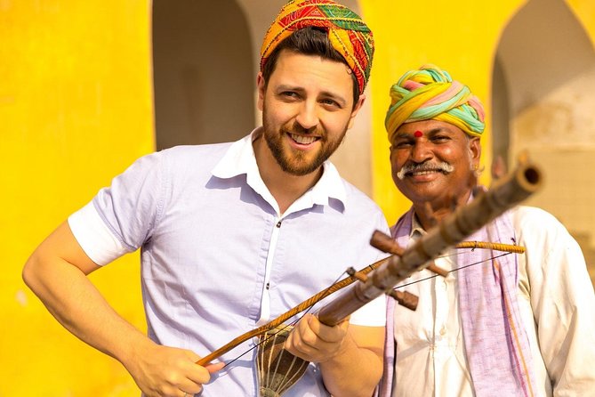 Jaipur Private City Tour: Customize your own - Albert Hall Museum and three temple stops for different moods