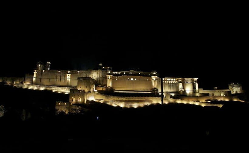 Jaipur: Private Evening Tour with Monkey Temple Sunset - Jal Mahal at dusk: the famous look, with a camera-friendly pause