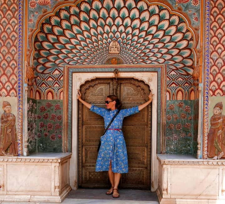 Jaipur: Private Full Day City Sightseeing Tour with Guide - City Palace: where art and structure meet