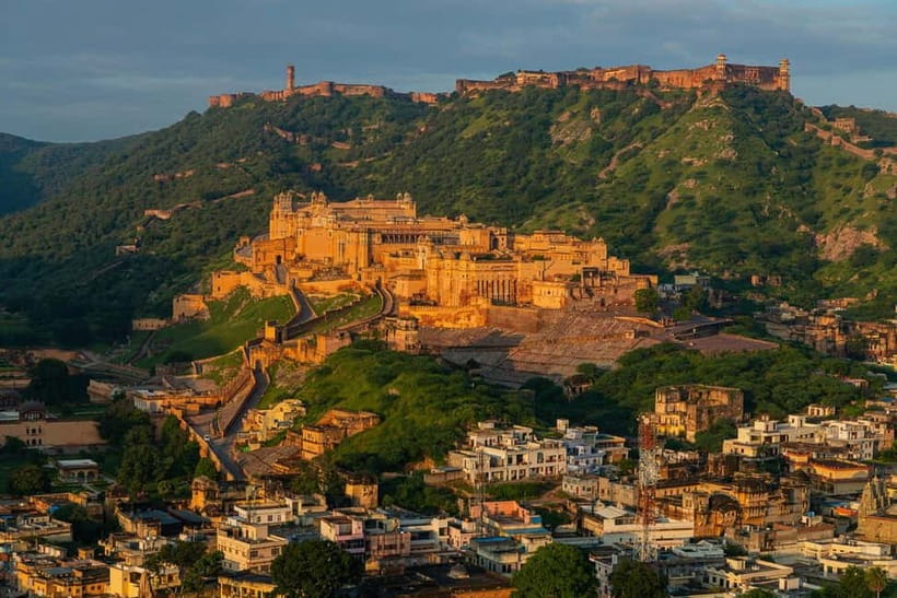 Jaipur: Private Full Day City Sightseeing Tour with Guide - Amber Fort and Sheesh Mahal: the architecture lesson you can walk through