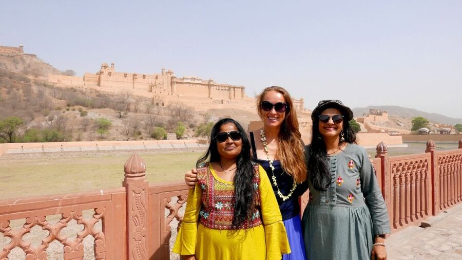 Jaipur: Private Full Day City Sightseeing Tour with Guide - Jal Mahal on Man Sagar Lake: a short stop that makes a big visual impact