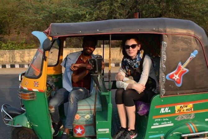 Jaipur: Private Full-Day City Sightseeing with Pick-Up & Drop off - Gaitore Ki Chhatriyan: a peaceful break with royal cenotaphs