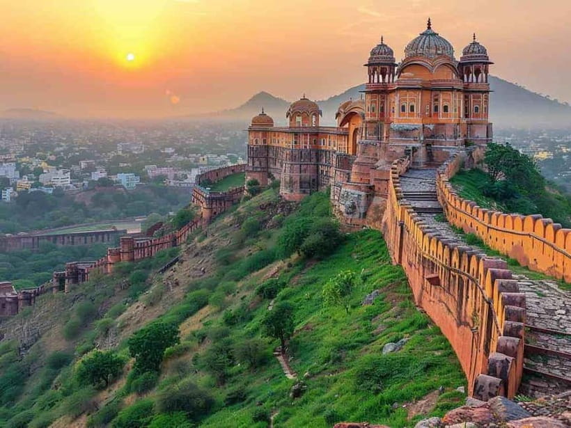 Jaipur: Private Full-Day City Tour with Car and Guide - How the private car and local guide run the show in Jaipur