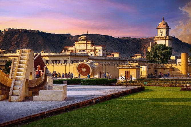Jaipur: Private Full Day Jaipur City Tour with Pick-Up & Drop. - Jal Mahal and the photo-stop approach