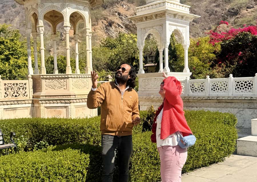 Jaipur: Private Full-Day Sightseeing Tour by Tuk-Tuk - Guide Style That Makes the Difference on a One-Day Plan