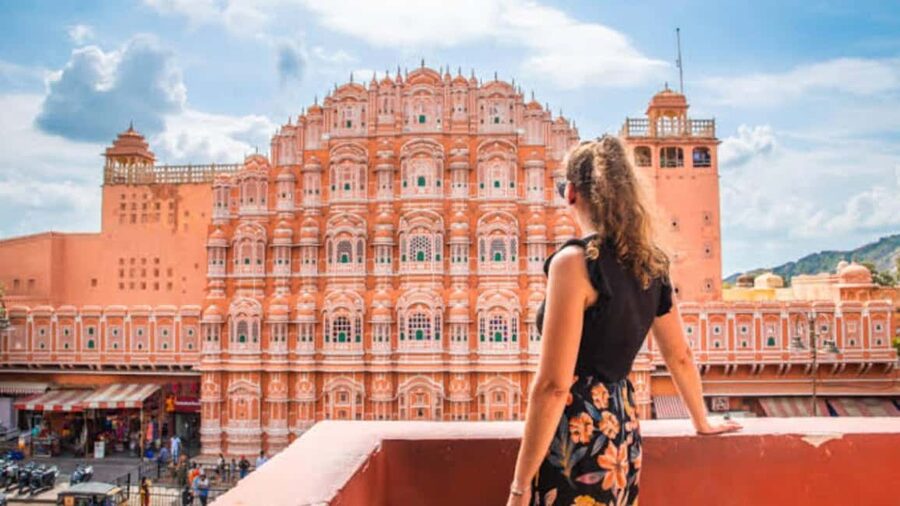 Jaipur: Private Guided Half Day & Full Day Tour in Jaipur - Jal Mahal and Hawa Mahal Photo Stops: Icons Without the Full-Day Stress