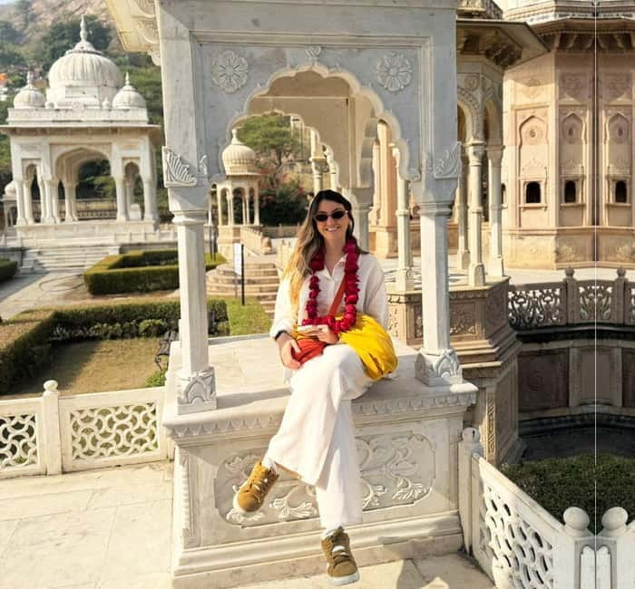 Jaipur: Private Half-Day Instagram Tour with Guide - Stepwells and Shri Jagat Shiromani Ji Temple: Close-Up Details That Photograph Well