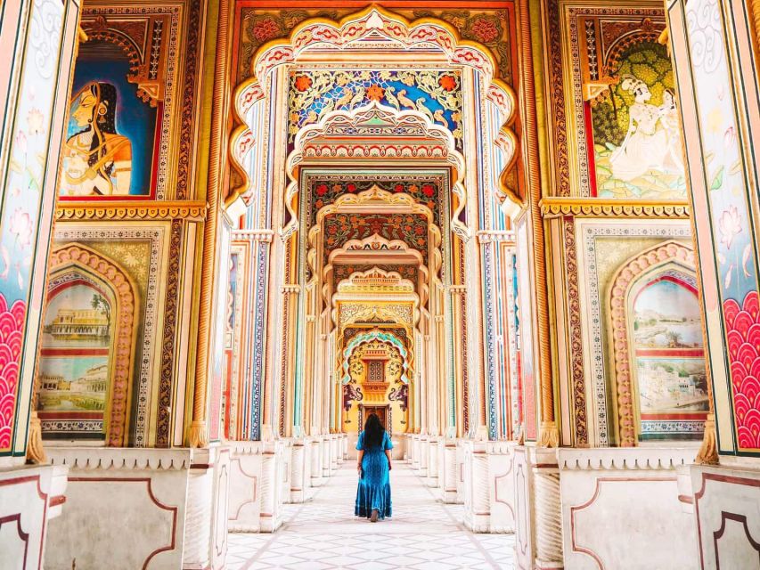 Jaipur: Private Instagram Tour of Top Photography Spots - Jantar Mantar: turning astronomy into big visual lines