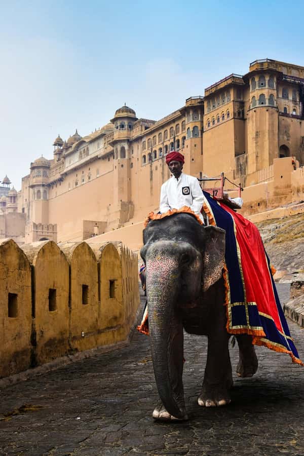 Jaipur: Private PinkCity & Stepwell Heritage Tour with Guide - Hawa Mahal and City Palace: Palace Facades and Everyday Life