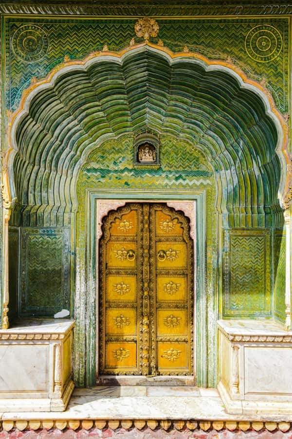 Jaipur: Private PinkCity & Stepwell Heritage Tour with Guide - How the Guide Quality Shows Up in Real Life